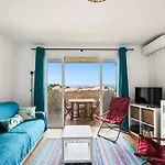 Le Phare Giens Clim/wifi/parking شقة *