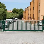 Le Phare Giens Clim/wifi/parking شقة *